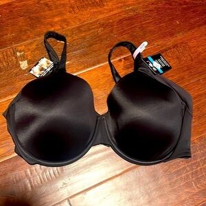 Bali size 42D black smoothing bra convertible straps wide sides 3hook closure